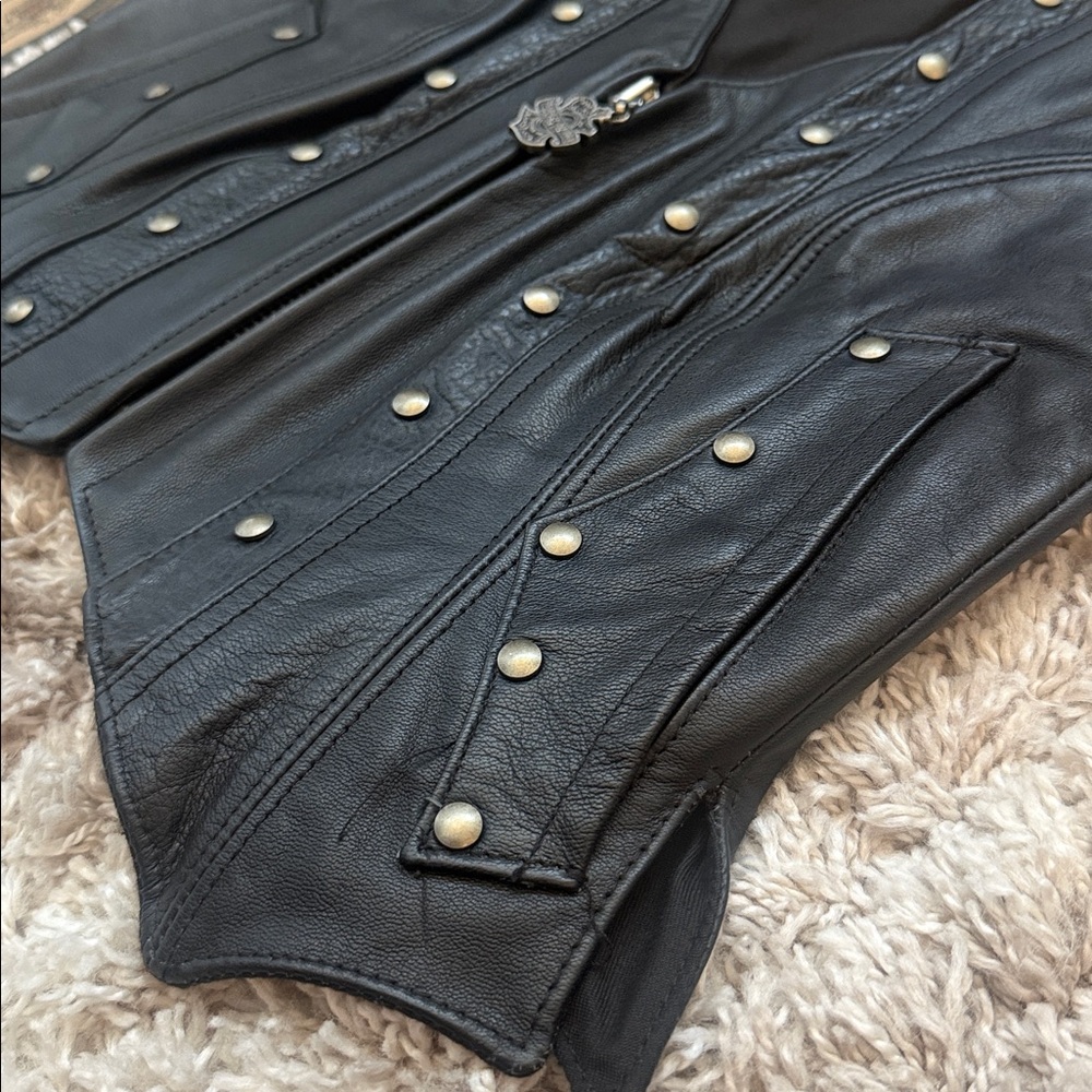 GORGEOUS DELUXE HARLEY DAVIDSON LEATHER VEST SZ SMALL - Picture 14 of 14